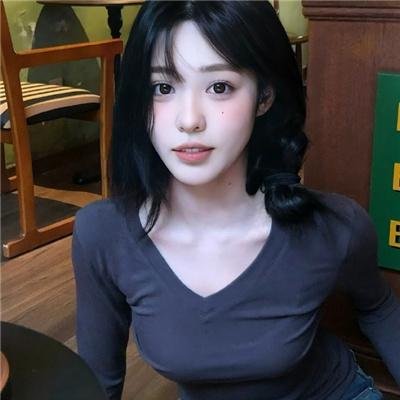 黄阿丽:小眼镜蛇